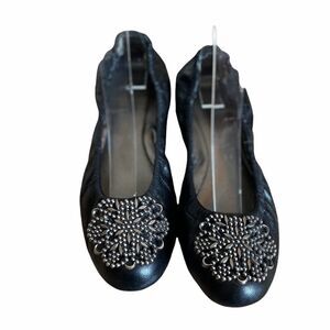 TAHARI "Valerie" Ballet Flats Platinum Sz. 6